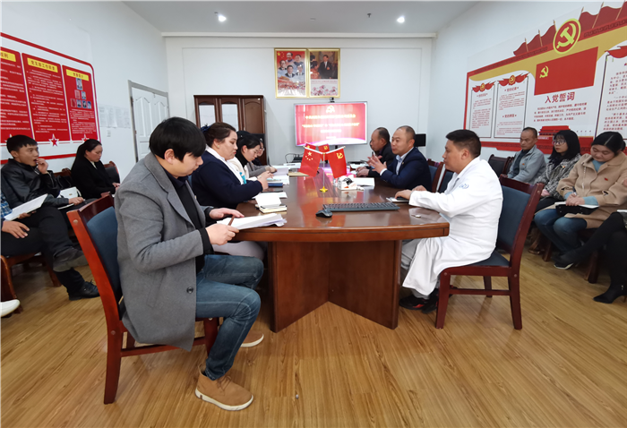 西藏阜康醫(yī)療股份有限公司黨委召開“不忘初心 牢記使命”和“不忘合作初心 繼續(xù)攜手前進(jìn)”主題教育交流研討會(huì)